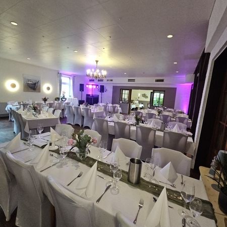 hochzeit-gruen-dj-licht-3