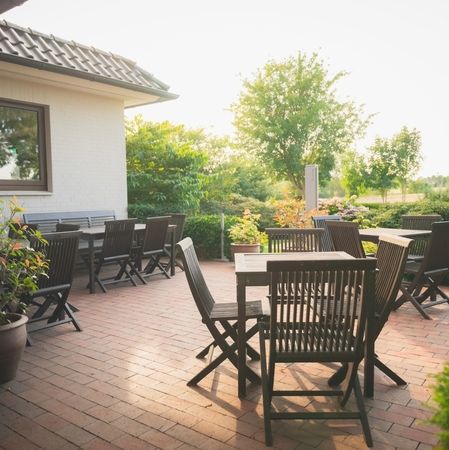 Offene Außengastronomie im Grünen